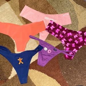 Pink Victoria’s Secret